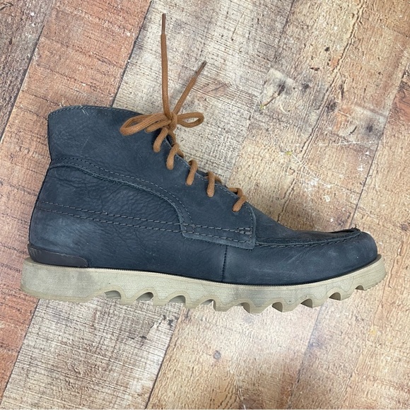 SOREL Men's 9 Madson ll Moc Toe Waterproof Boot Leather Hiking Outdoor Camping - Picture 1 of 9